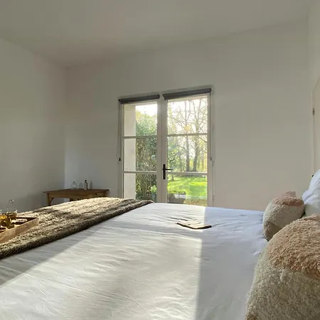 Historic Manor Estate In The Heart Of Casa vacanze Journet